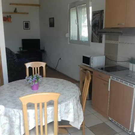 Apartman Pleslic